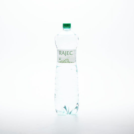 Rajec Pramenitá voda jemne sýtená 1,5l